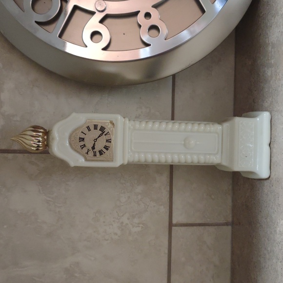 Avon collectable - Picture 1 of 3